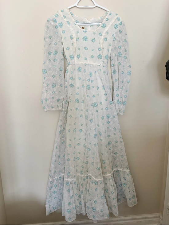Dresses & Skirts - vintage 70s prairie dress